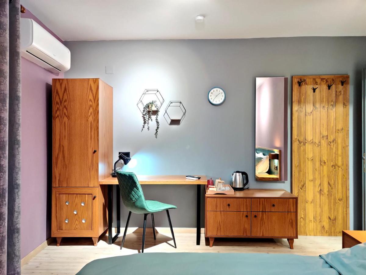 Апартаменти Piro's Cozy - Centre *